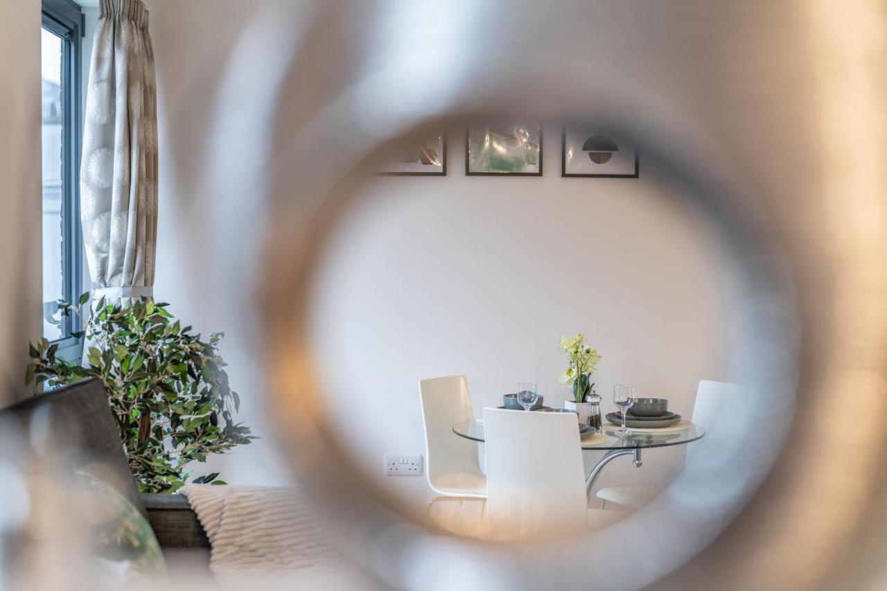 Windsor Luxury Studio Apartment Exterior foto